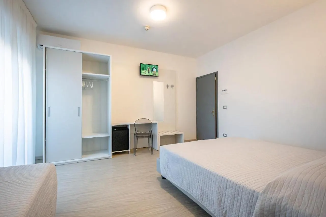 Hotel Portofino Caorle 2*,